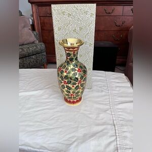 The Smithsonian Cloisonné Holly Vase 9.25” Gold Red Green